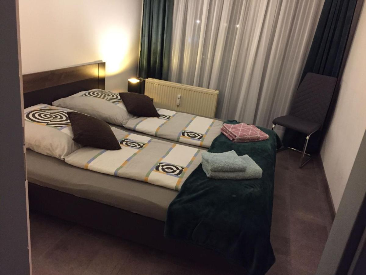 Apartment International 5 *